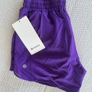 NWT Lululemon Hotty Hot HR 4” Lined Shorts Purple Size 6